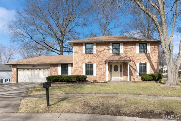 $3,300 | 15575 Clover Ridge Drive, Chesterfield, MO 63017