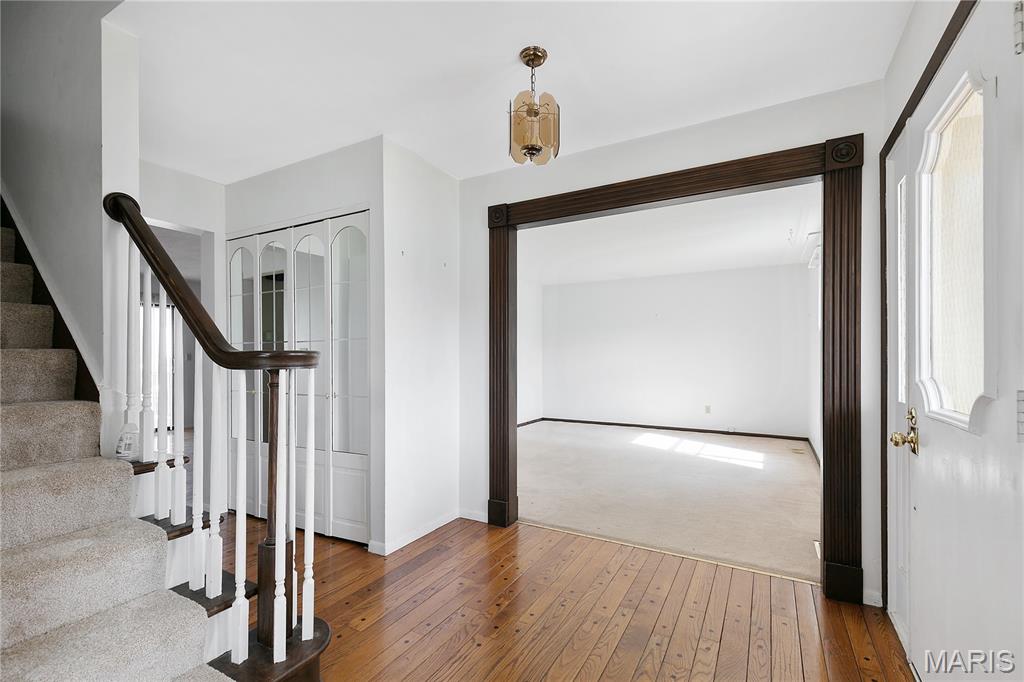 15575 Clover Ridge Drive Chesterfield, MO 63017 - Photo 11 of 42