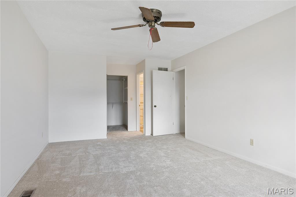 15575 Clover Ridge Drive Chesterfield, MO 63017 - Photo 27 of 42