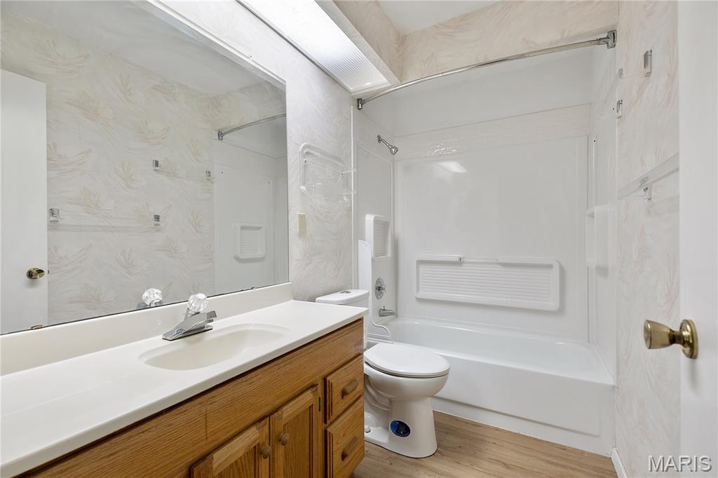 15575 Clover Ridge Drive Chesterfield, MO 63017 - Photo 32 of 42