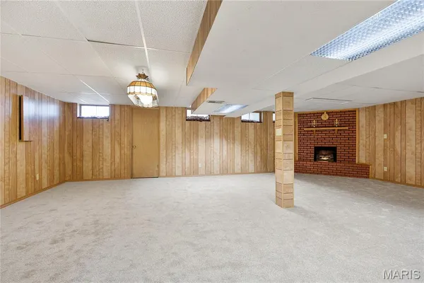 $3,300 | 15575 Clover Ridge Drive, Chesterfield, MO 63017