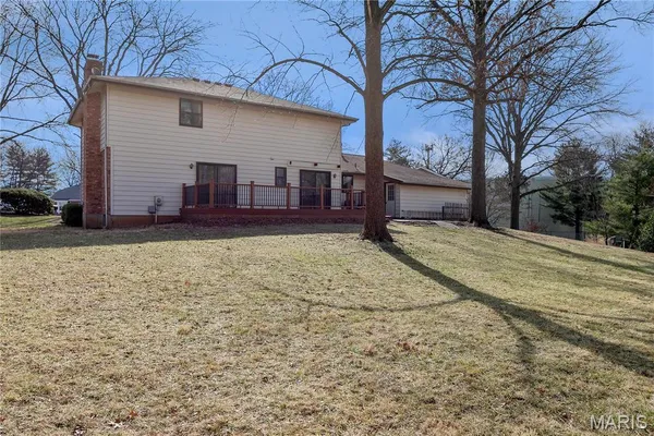 $3,300 | 15575 Clover Ridge Drive, Chesterfield, MO 63017