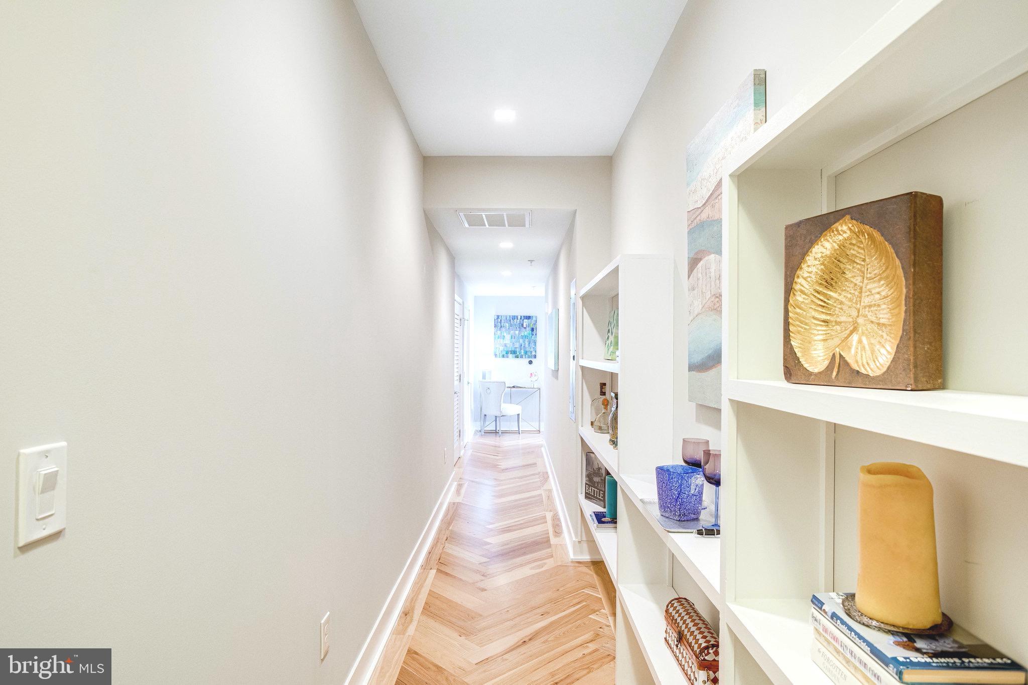 1345 K Street Southeast, Unit 406 Washington, DC 20003 - Photo 12 of 46 a very nice looking room with a large window