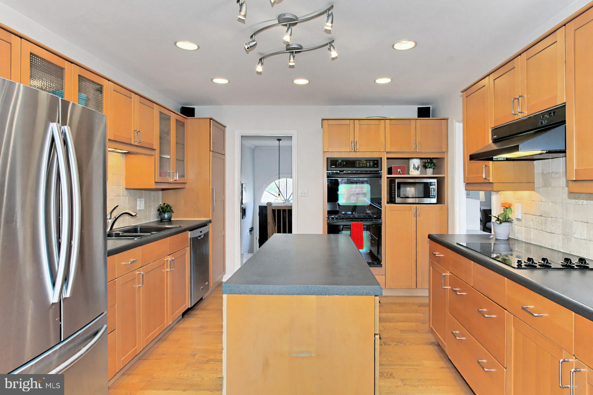 7931 St George Court Springfield, VA 22153 - Photo 16 of 55 Gallery Image 16