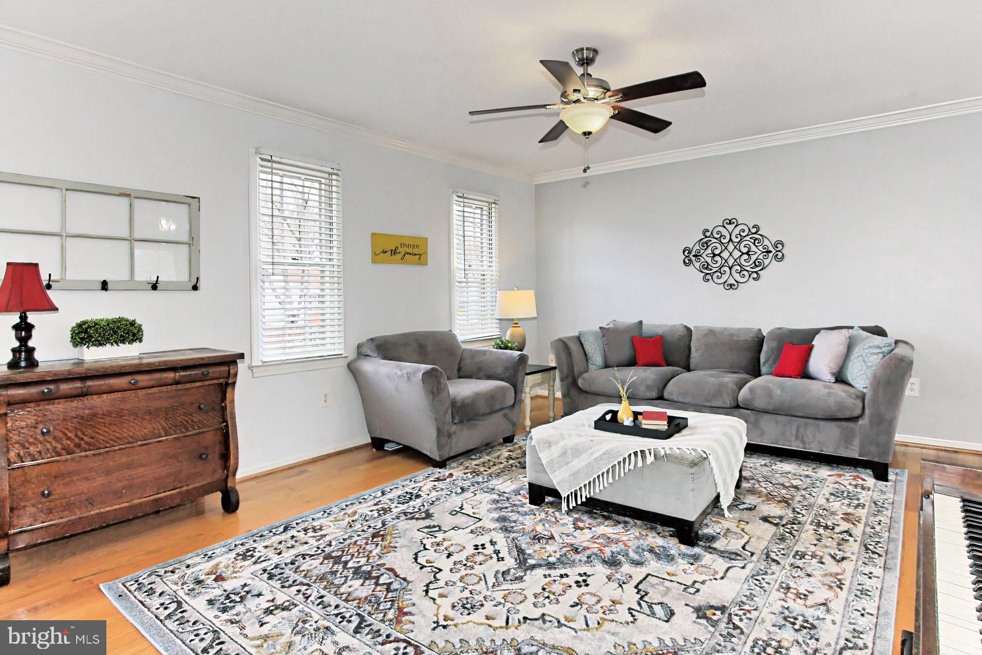 7931 St George Court Springfield, VA 22153 - Photo 8 of 55 Gallery Image 8