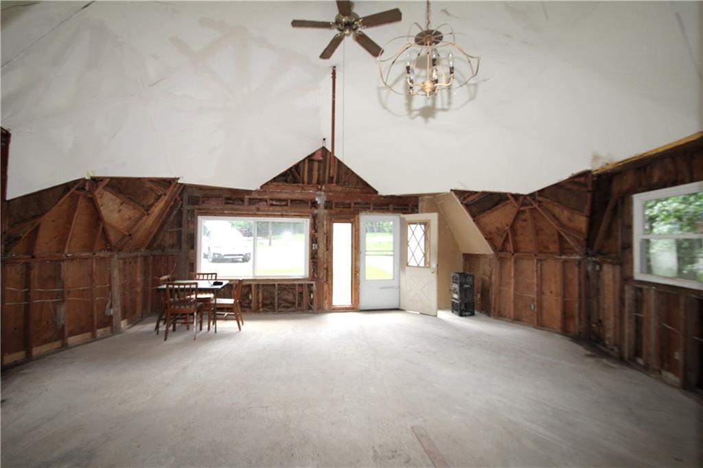 8081 Center Lake Road Nineveh, IN 46164 - Photo 5 of 13 Gallery Image 5