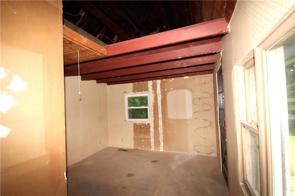 8081 Center Lake Road Nineveh, IN 46164 - Photo 8 of 13 Gallery Image 8