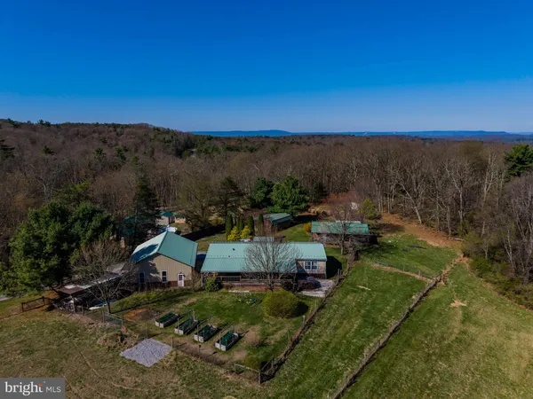 $284,900 | 7820 McCall Hill Road, Huntingdon, PA 16652