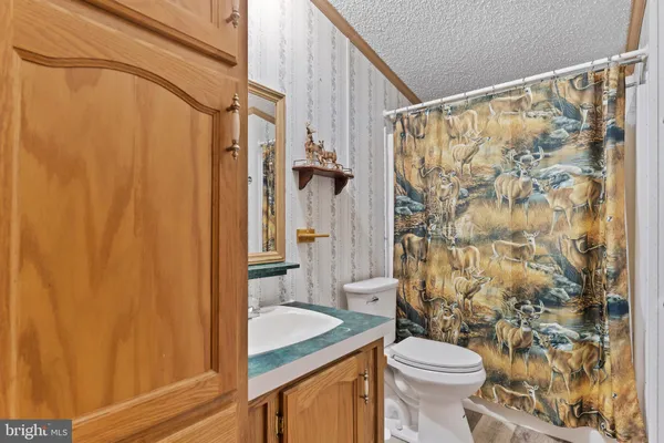 $284,900 | 7820 McCall Hill Road, Huntingdon, PA 16652