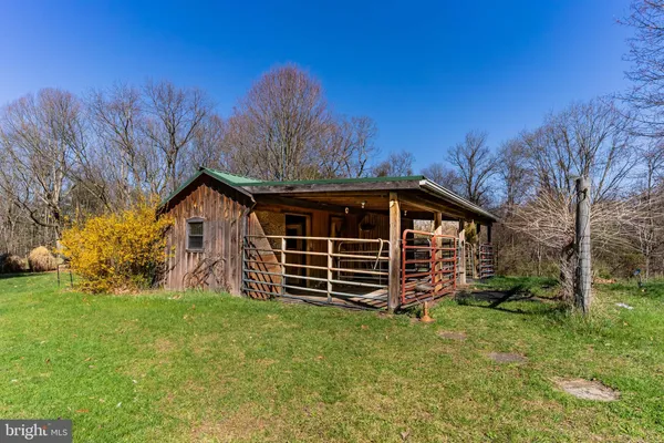 $284,900 | 7820 McCall Hill Road, Huntingdon, PA 16652