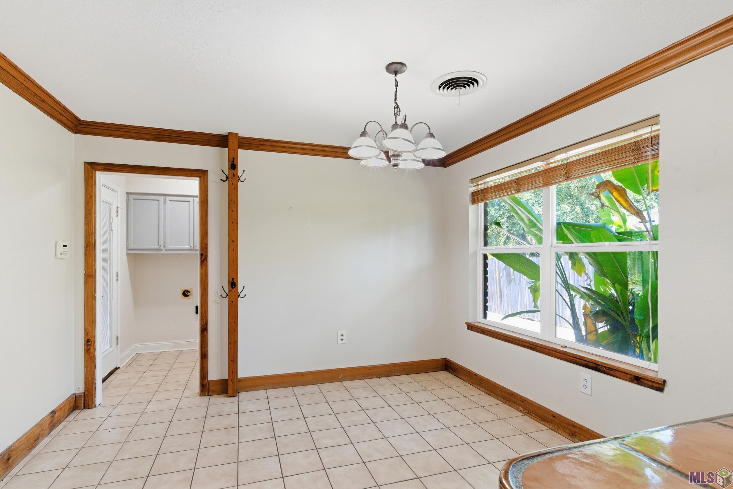 8859 Bayside Avenue Baton Rouge, LA 70806 - Photo 12 of 27 Breakfast Area