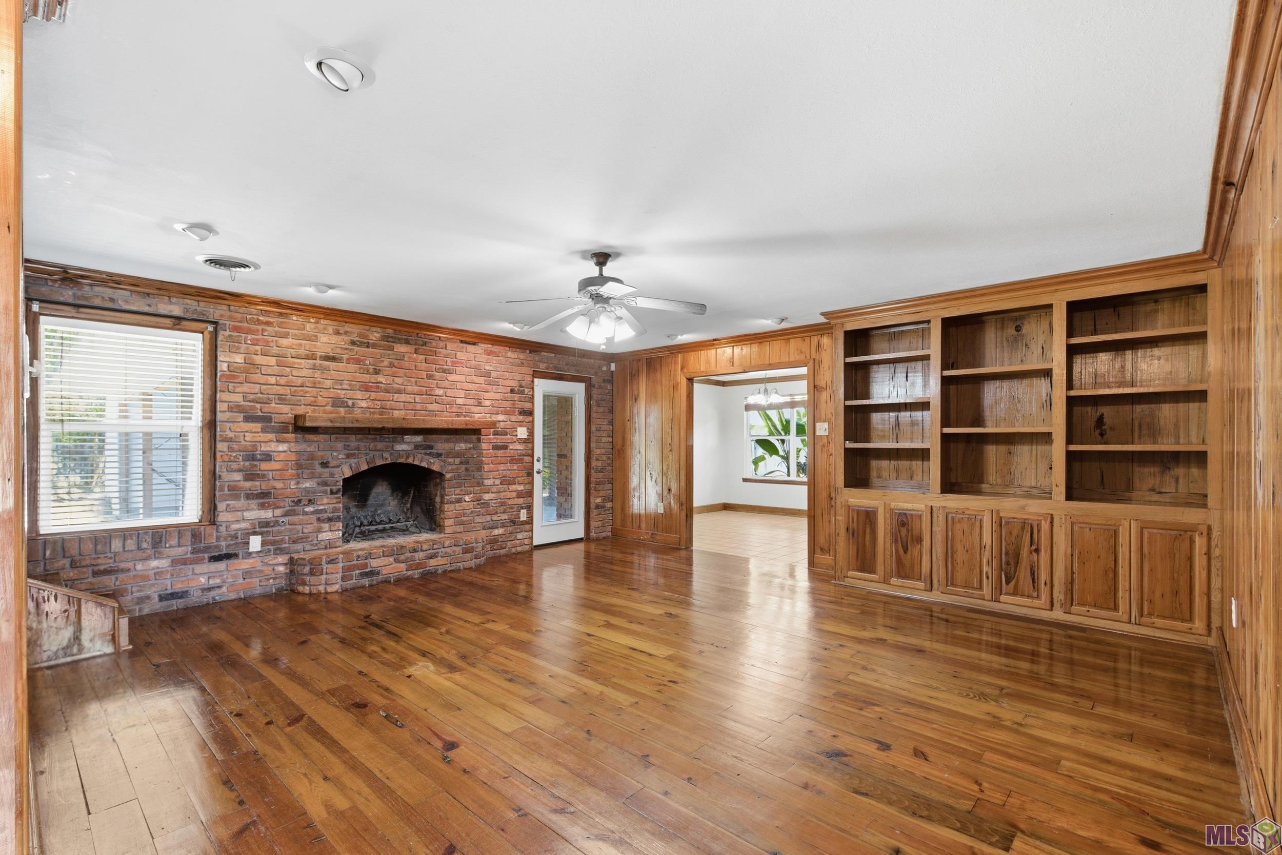 8859 Bayside Avenue Baton Rouge, LA 70806 - Photo 8 of 27 Living Room