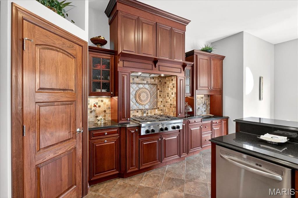 1991 Chesterfield Ridge Circle Chesterfield, MO 63017 - Photo 21 of 43