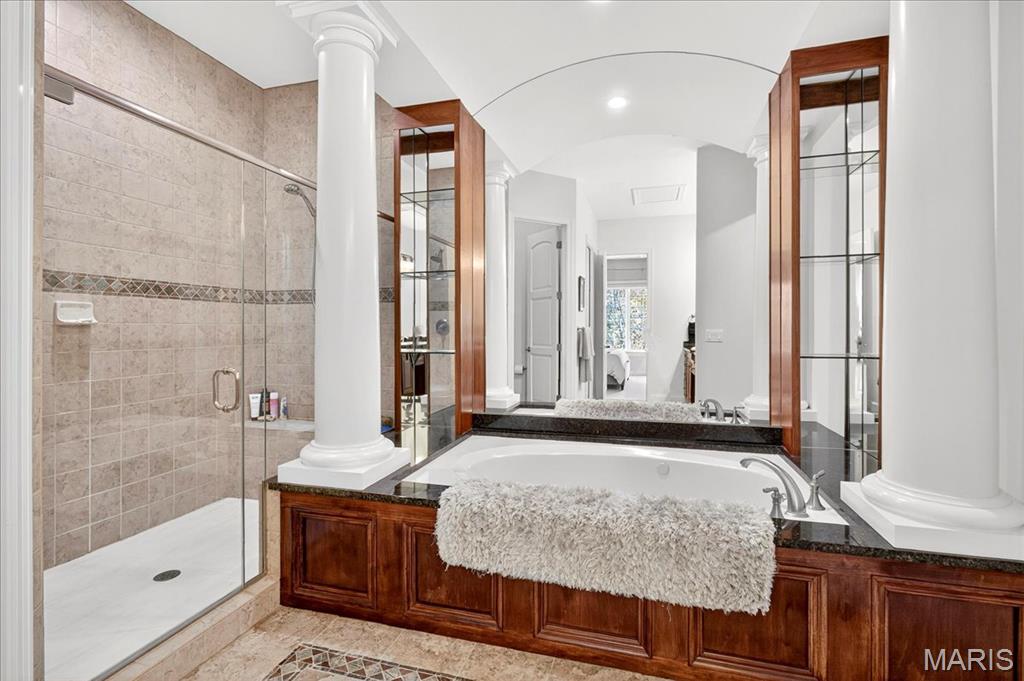 1991 Chesterfield Ridge Circle Chesterfield, MO 63017 - Photo 31 of 43