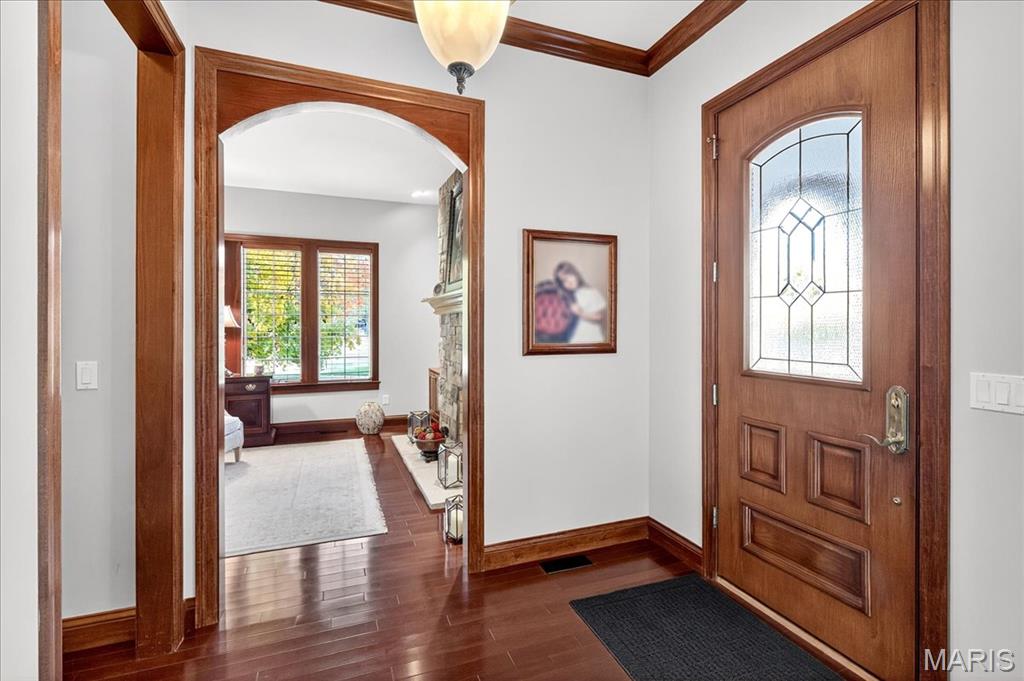 1991 Chesterfield Ridge Circle Chesterfield, MO 63017 - Photo 7 of 43