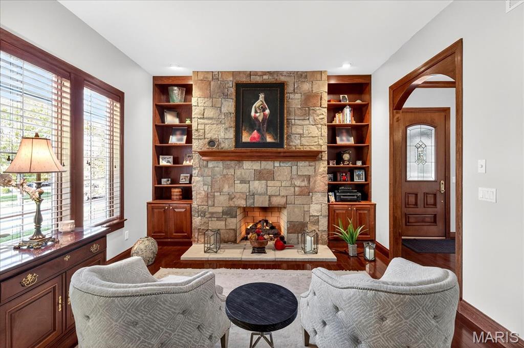 1991 Chesterfield Ridge Circle Chesterfield, MO 63017 - Photo 8 of 43