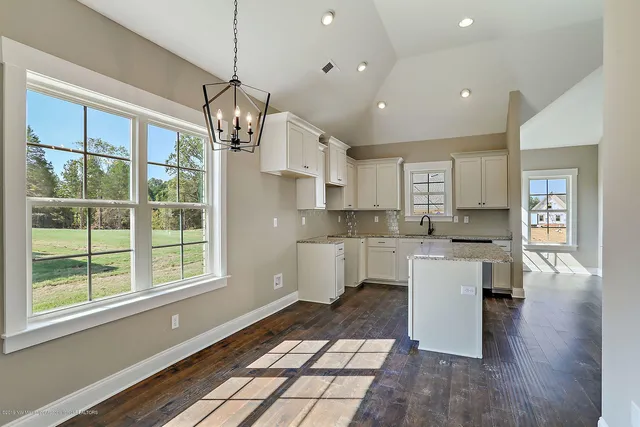 $416,900 | 940 Coahoma Court, Nesbit, MS 38651