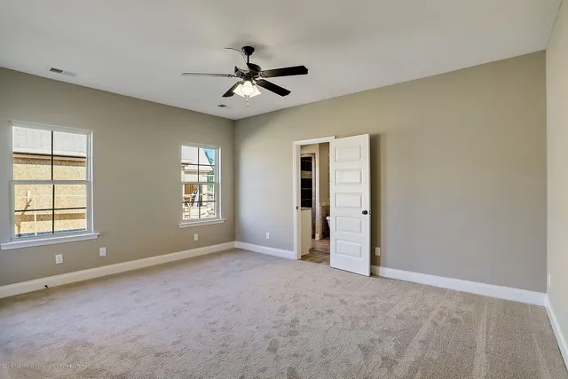 $416,900 | 940 Coahoma Court, Nesbit, MS 38651