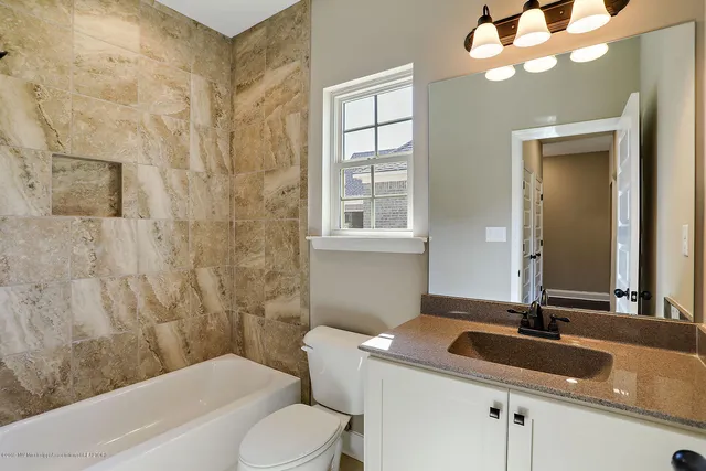 $416,900 | 940 Coahoma Court, Nesbit, MS 38651