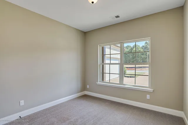 $416,900 | 940 Coahoma Court, Nesbit, MS 38651