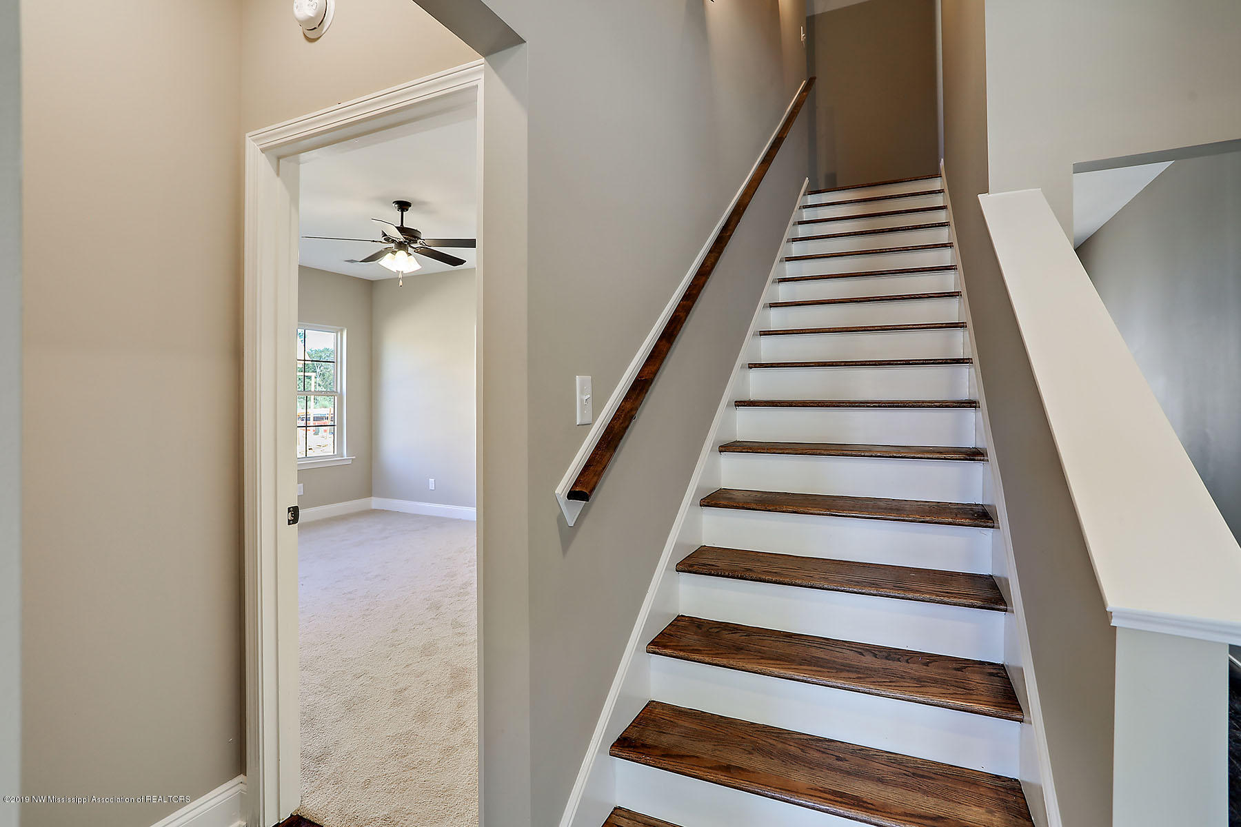 940 Coahoma Court Nesbit, MS 38651 - Photo 21 of 28 Going upstairs