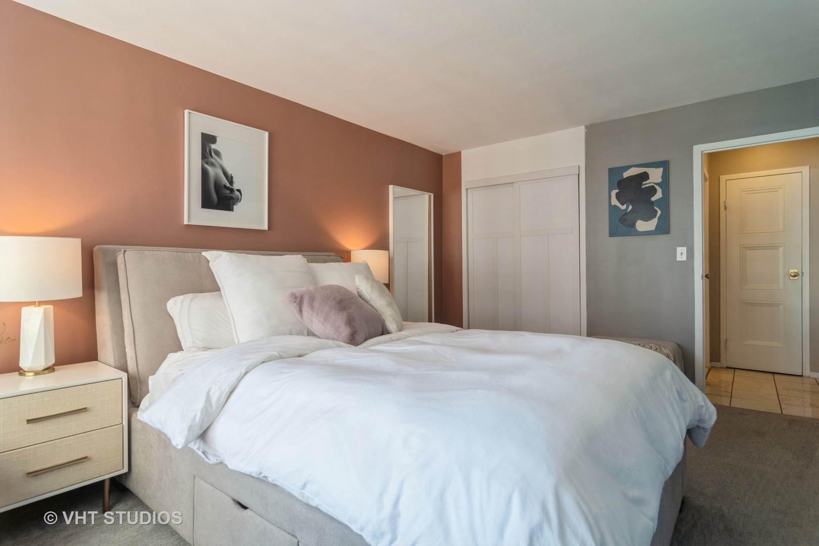 6157 North Sheridan Road, Unit 11D Chicago, IL 60660 - Photo 10 of 15 Gallery Image 10