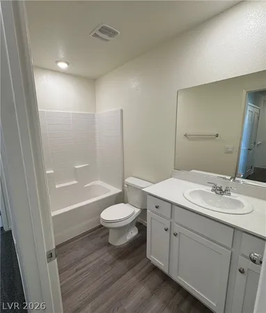 $2,000 | 10920 Rollingford Avenue, Las Vegas, NV 89166