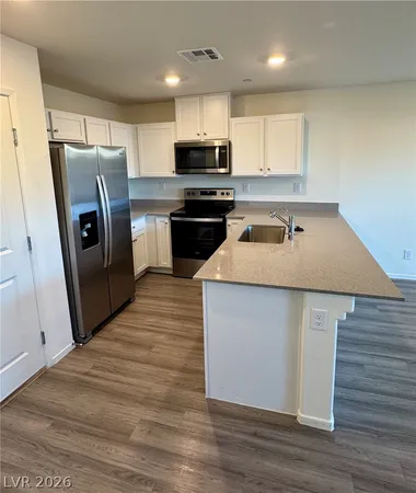 $2,000 | 10920 Rollingford Avenue, Las Vegas, NV 89166