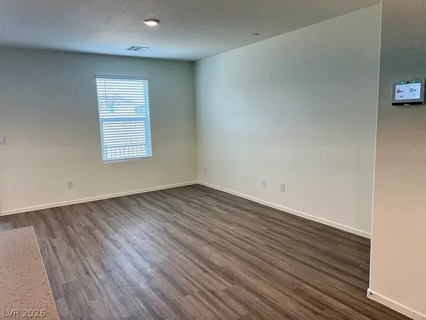 $2,000 | 10920 Rollingford Avenue, Las Vegas, NV 89166