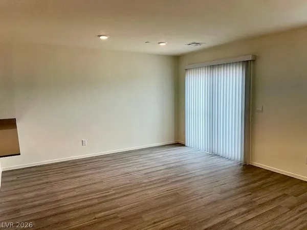 $2,000 | 10920 Rollingford Avenue, Las Vegas, NV 89166