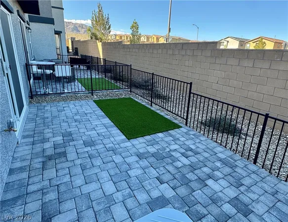 $2,000 | 10920 Rollingford Avenue, Las Vegas, NV 89166