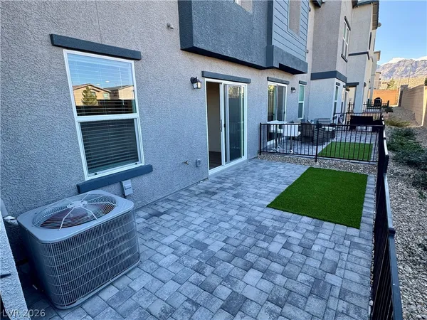 $2,000 | 10920 Rollingford Avenue, Las Vegas, NV 89166