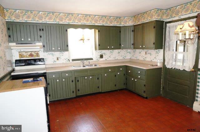 5875 Ambau Road Spring Grove, PA 17362 - Photo 11 of 24