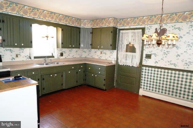 5875 Ambau Road Spring Grove, PA 17362 - Photo 10 of 24