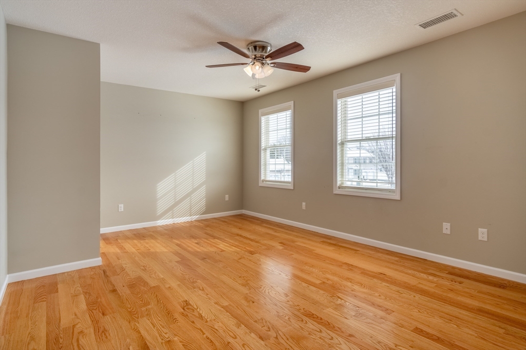 36 Wells Street Springfield, MA 01104 - Photo 16 of 24 Gallery Image 16
