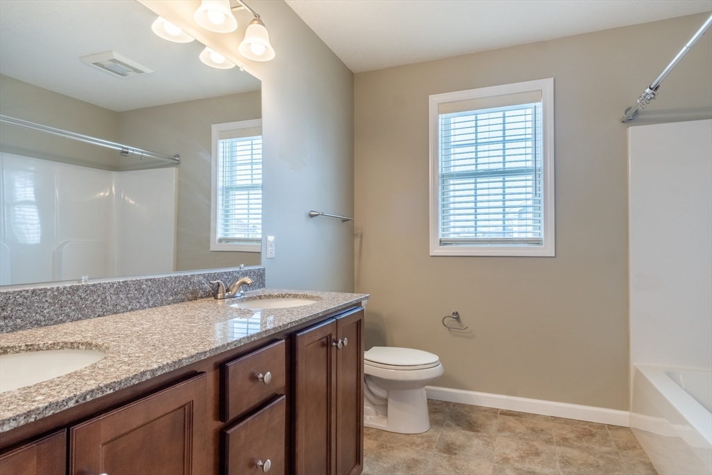 36 Wells Street Springfield, MA 01104 - Photo 18 of 24 Gallery Image 18