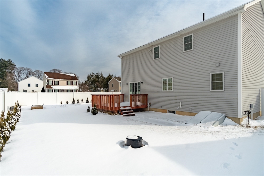 36 Wells Street Springfield, MA 01104 - Photo 23 of 24 Gallery Image 23