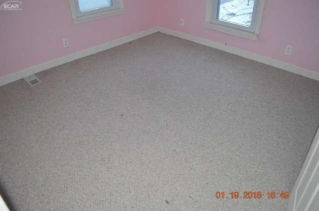 503 Main Street Fenton, MI 48430 - Photo 8 of 9 20459306-7.JPG