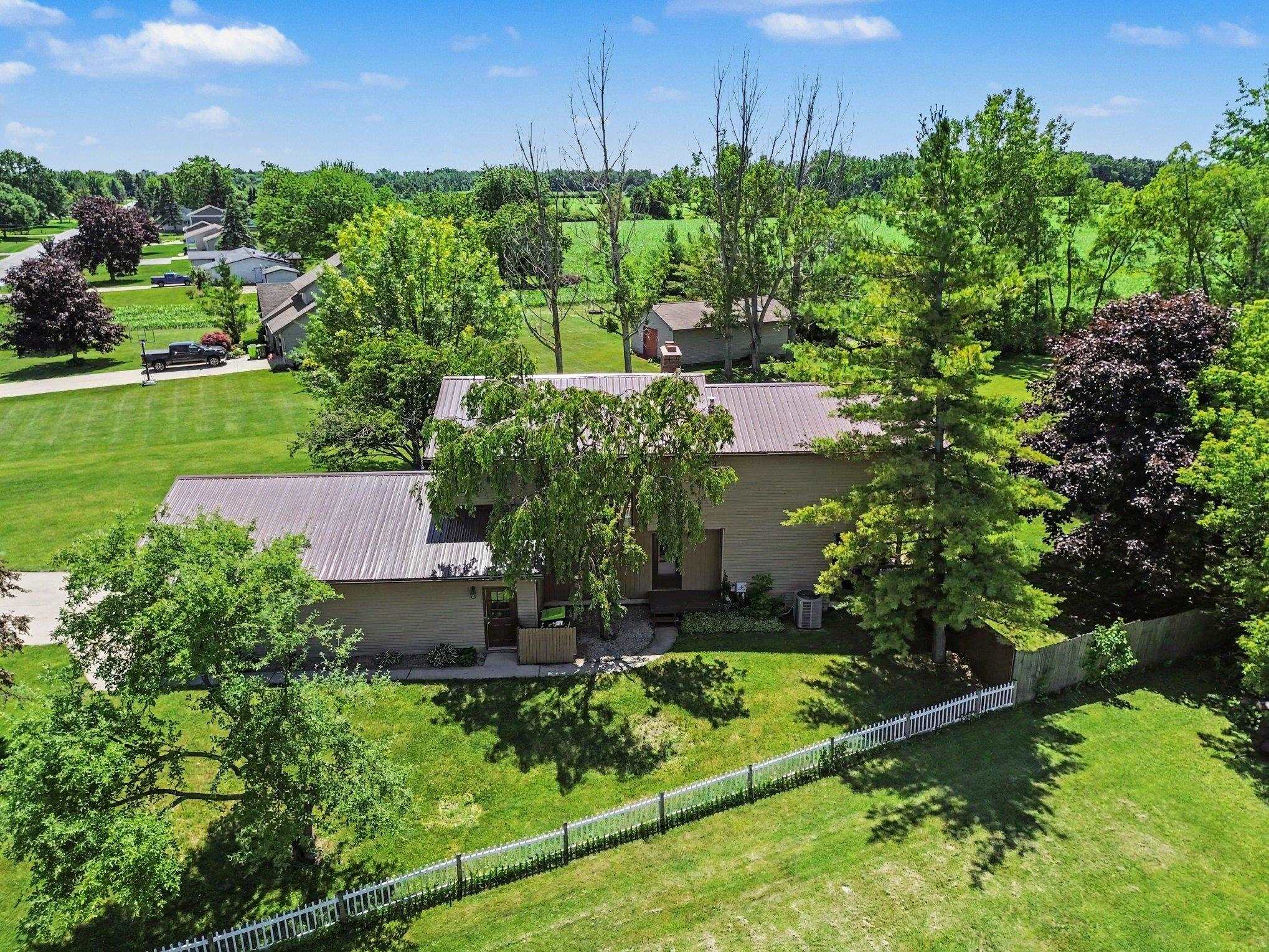 4038 11 Mile Road Auburn, MI 48611 - Photo 32 of 37