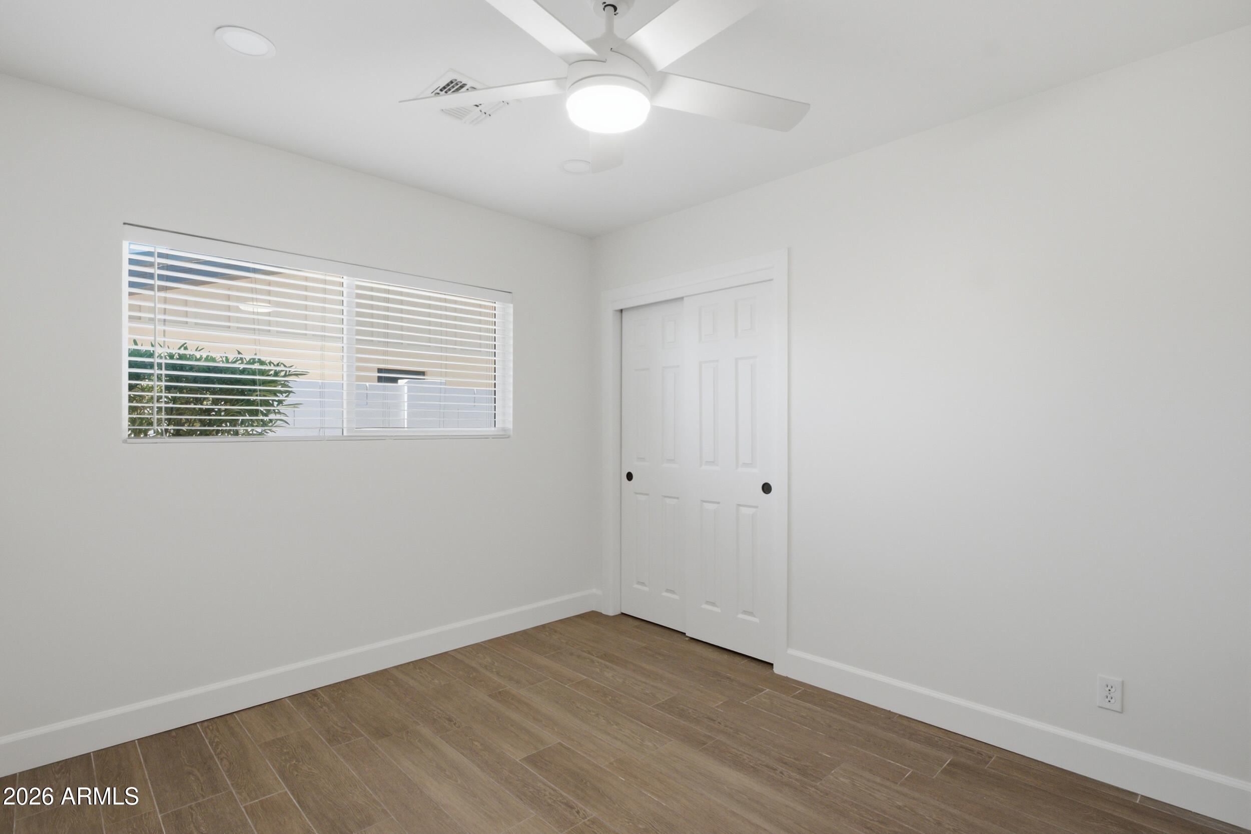 5140 East Osborn Road Phoenix, AZ 85018 - Photo 24 of 37 guest bedroom