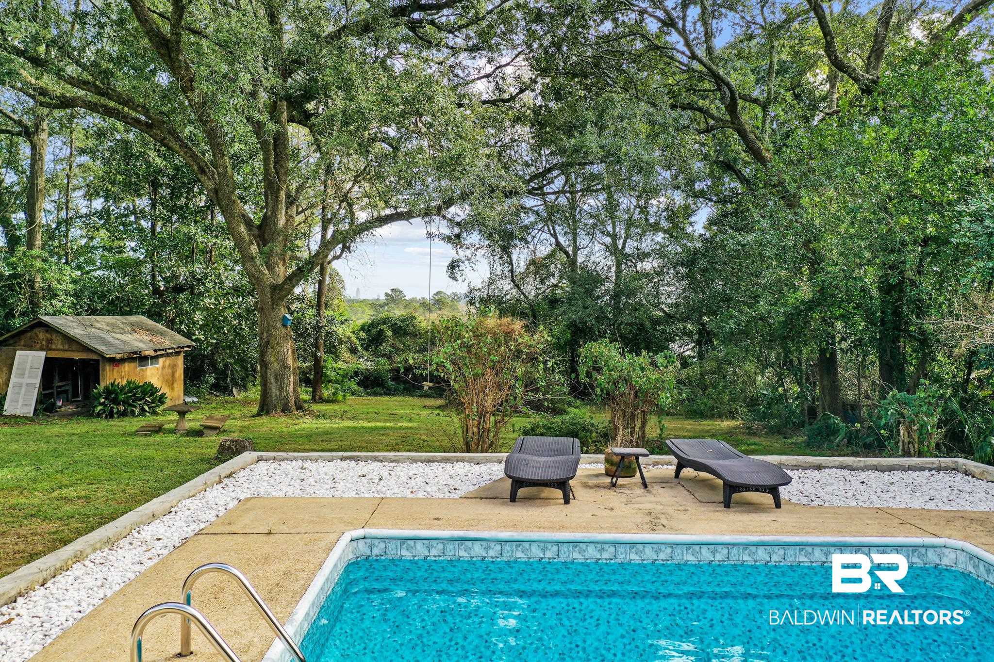 305 Wayne Place Mobile, AL 36609 - Photo 27 of 33