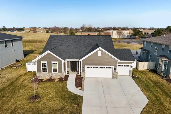 $899,900 | 2725 Wayfair Street, Fitchburg, WI 53711