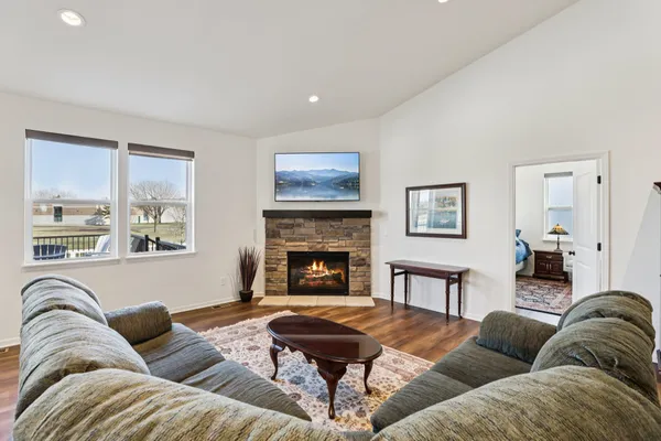 $899,900 | 2725 Wayfair Street, Fitchburg, WI 53711