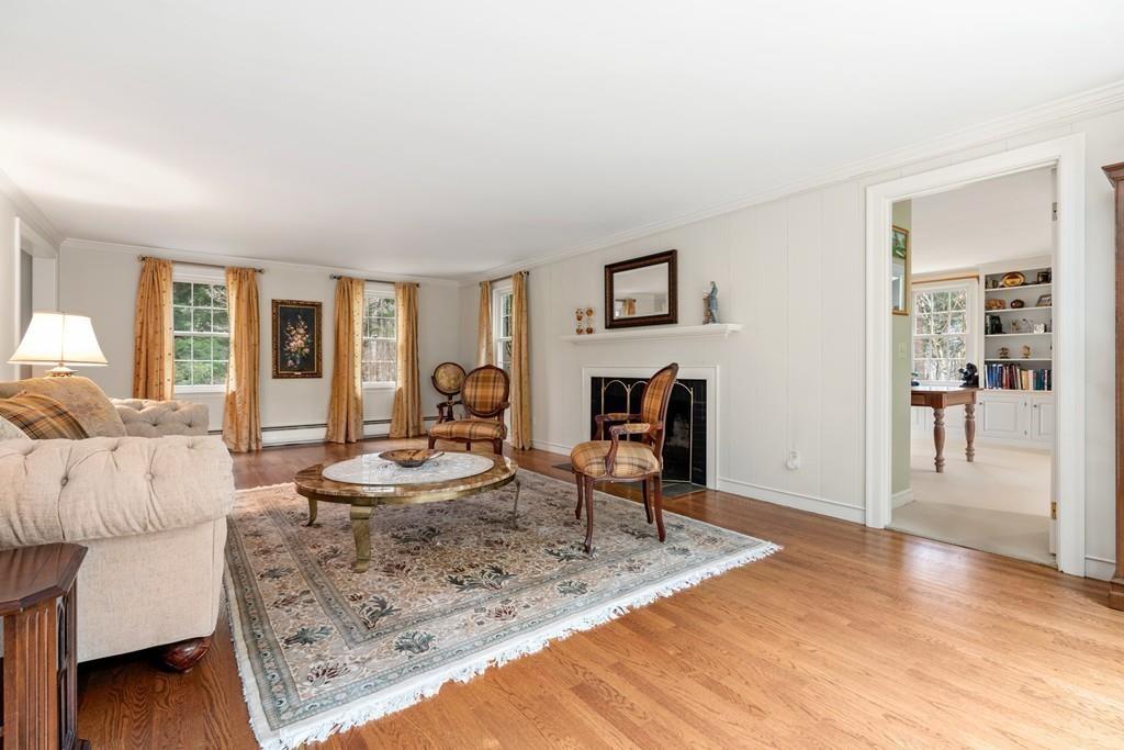 82 Sears Road Wayland, MA 01778 - Photo 11 of 24