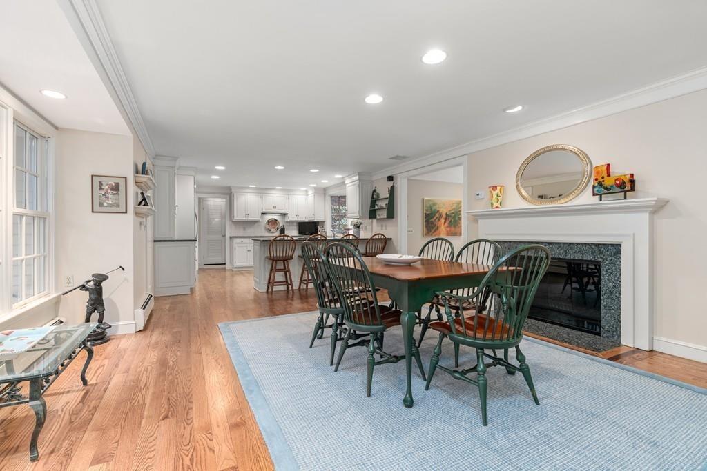 82 Sears Road Wayland, MA 01778 - Photo 3 of 24