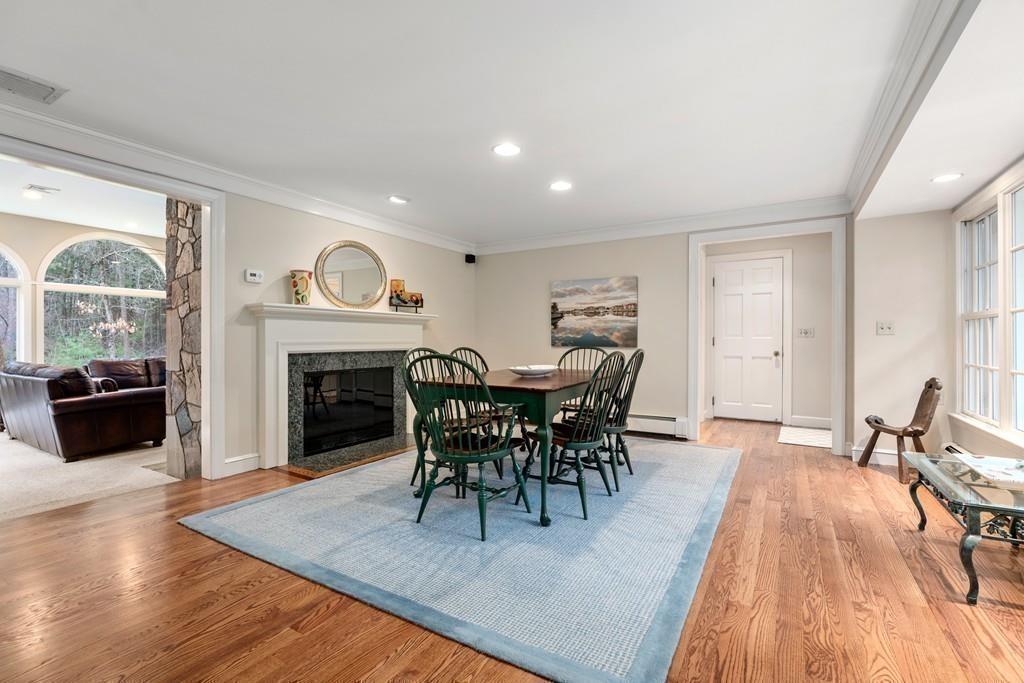 82 Sears Road Wayland, MA 01778 - Photo 7 of 24