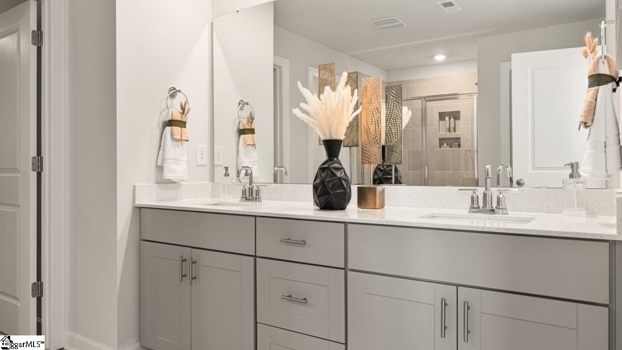 119 Gibbon Way Gray Court, SC 29645 - Photo 14 of 15