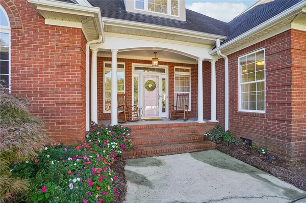 $580,000 | 102 Lockmere Court, Easley, SC 29642