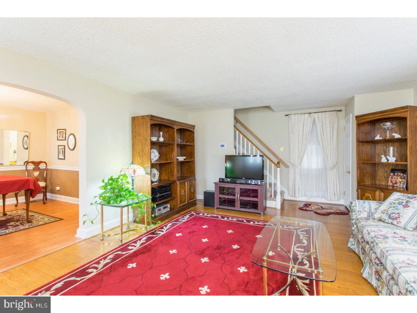 500 Springview Lane Springfield, PA 19064 - Photo 2 of 23 Gallery Image 2
