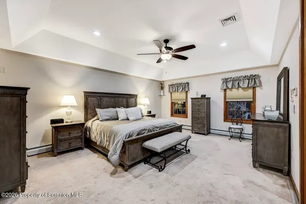 $749,000 | 502 Park Lane, Moscow, PA 18444